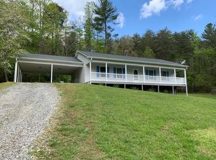 1010 Zinfandel Ln, Lenoir, NC 28645