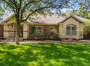 6104 Temple Oaks Ct, Granbury, TX 76049