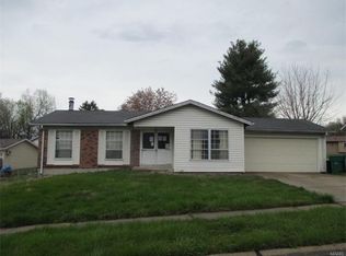6319 Honey Bee Ct, Florissant, MO 63033