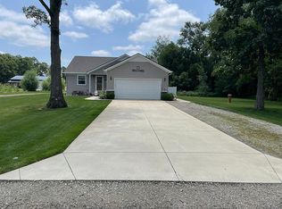 7014 Big Trail Rd, Holly, MI 48442