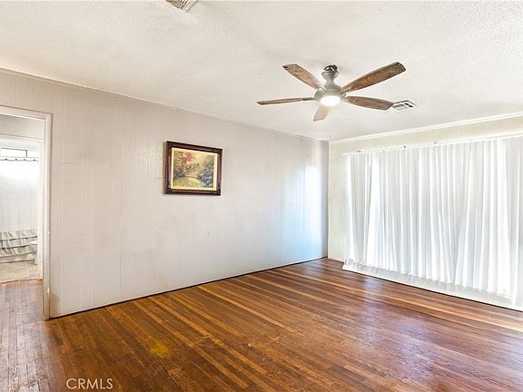 5th image of 17292 Owen St