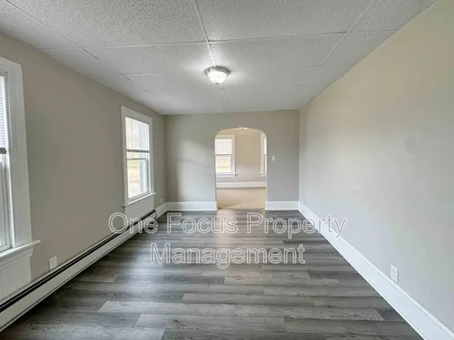 1338 1/2 Erie Ave Photo 1