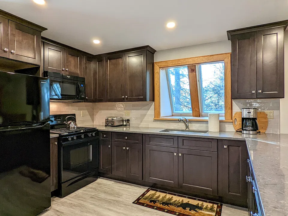 86 Smith Point Rd