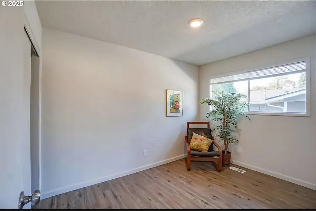 2 bed, 702 sqft, $1,580 — Photo 4