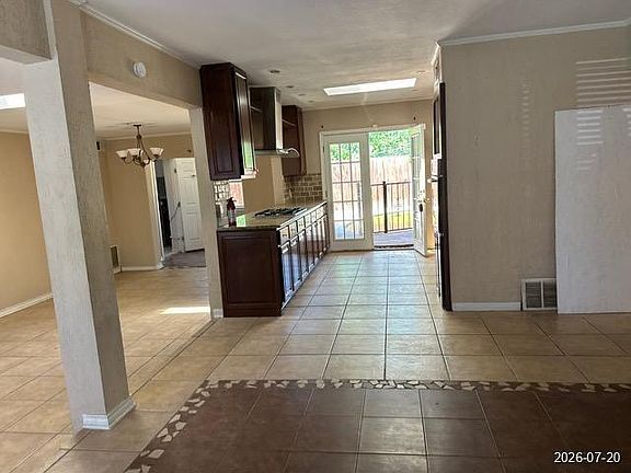 4th image of 4915 Chedder Dr