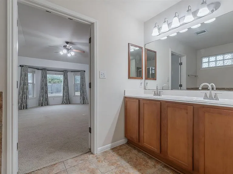 9408 Castle Pines Dr — Photo 22