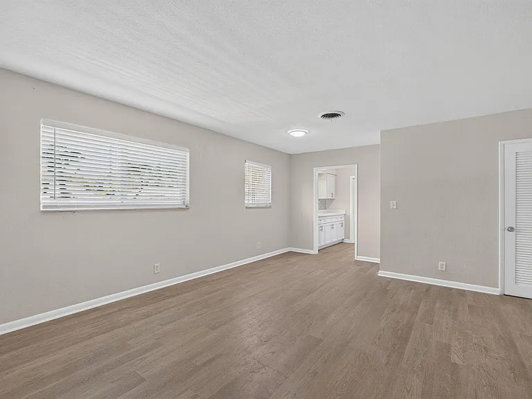 3201 NE 7th Ave #C — Photo 10