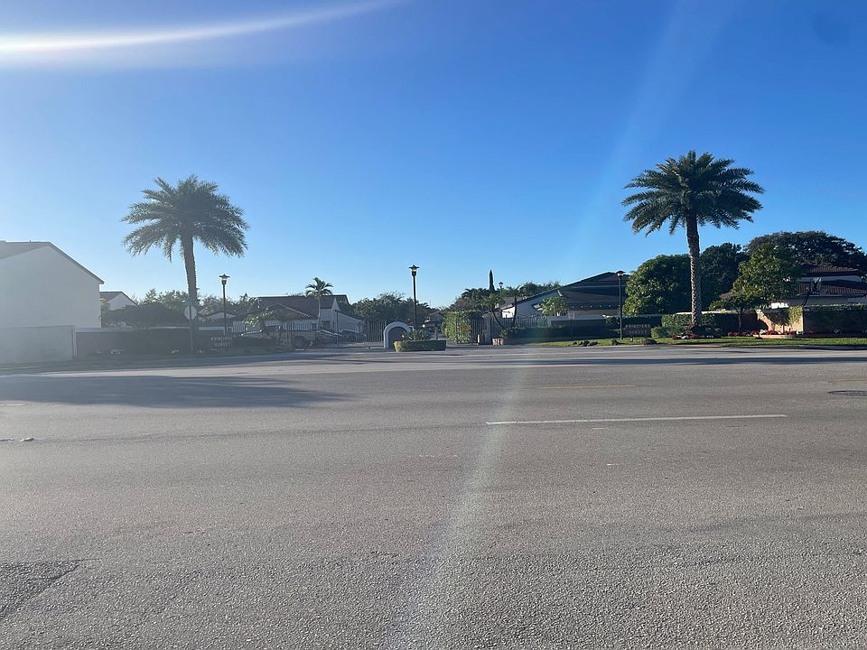 2nd image of 6913 SW 110th Ave