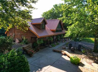 212 Columbia St, Oskaloosa, KS 66066