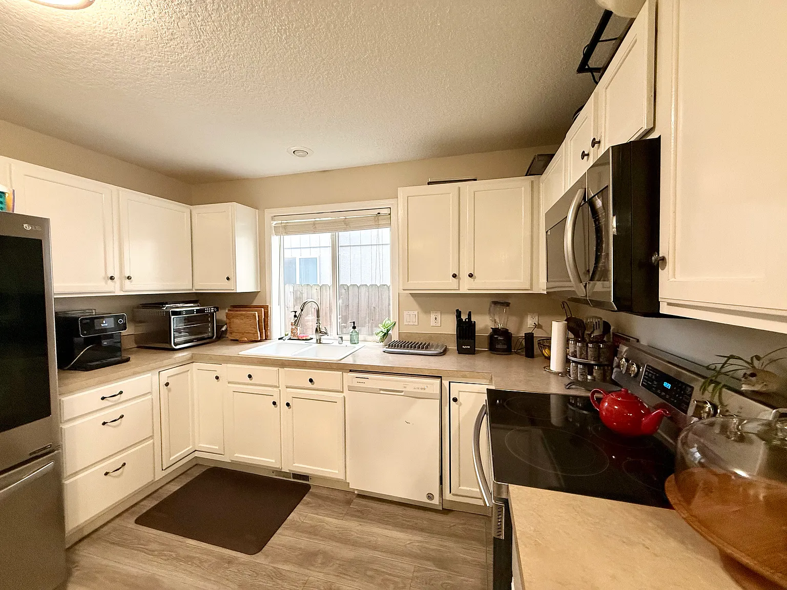 4713 NE Leverich Ct — Photo 4