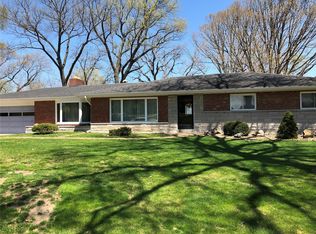 17 Harneywold Dr, Saint Louis, MO 63136