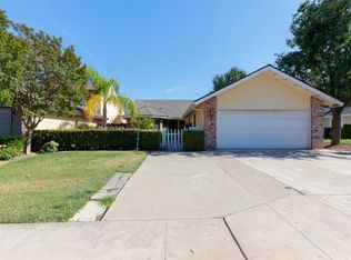 1041 E Goshen Ave, Fresno, CA