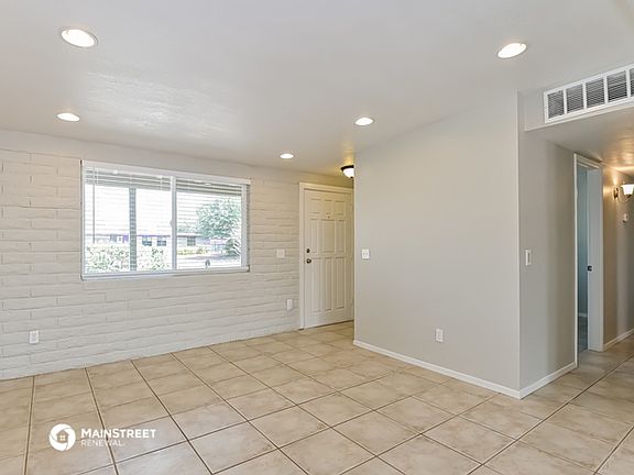 5th image of 3141 W Bartlett Pl