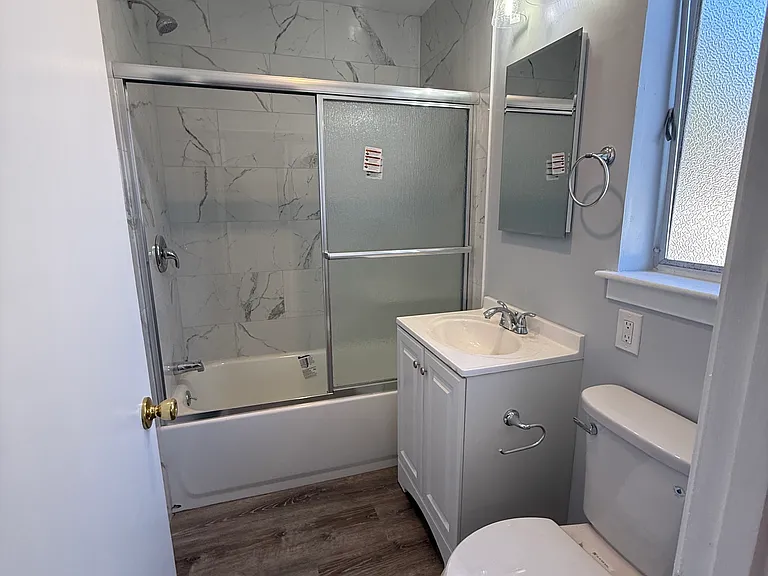 51 W 4th Ave #4 — Photo 7