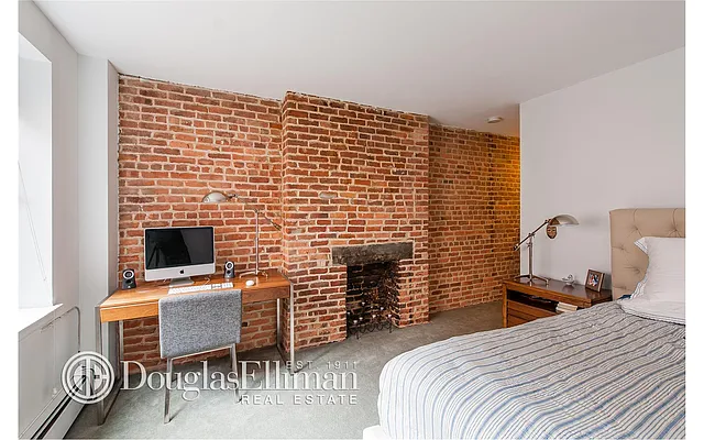 Sold by Douglas Elliman | media 10
