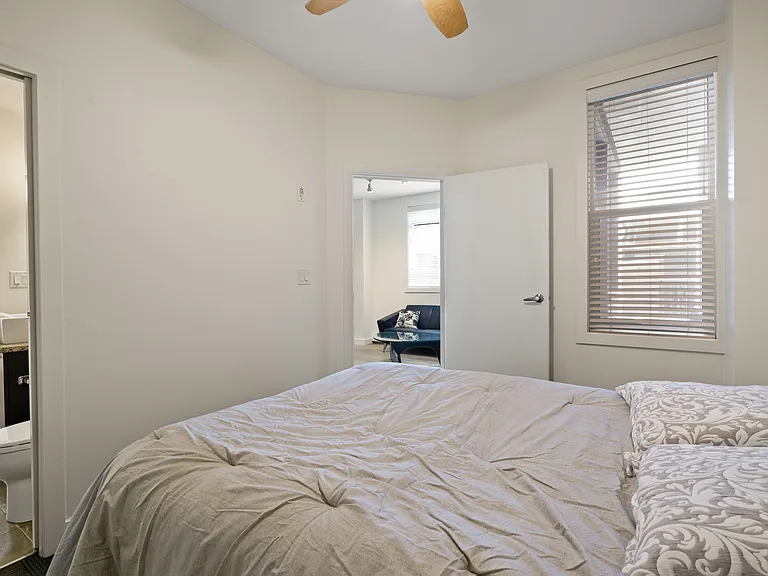 333 22nd Ave SW #106 — Photo 28