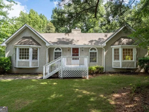 2160 Logan Dr, Jonesboro, GA 30236