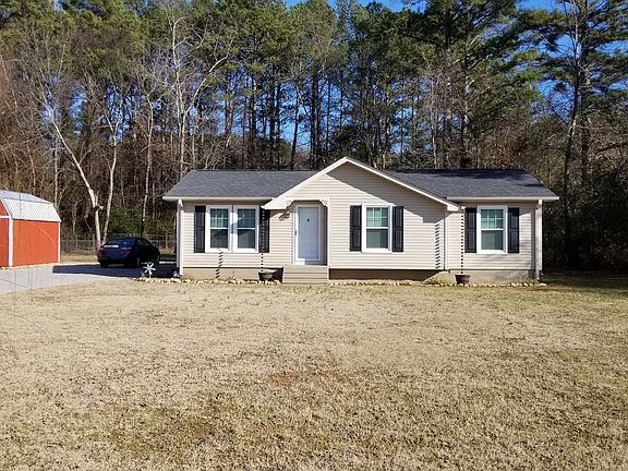 Large Fenced in back area