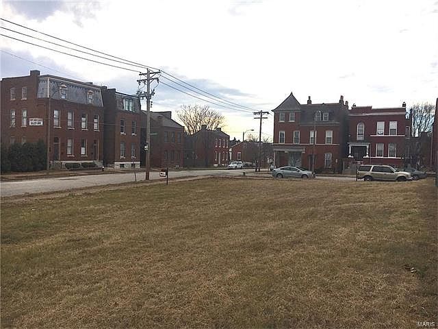 1st image of 2264 Missouri Ave