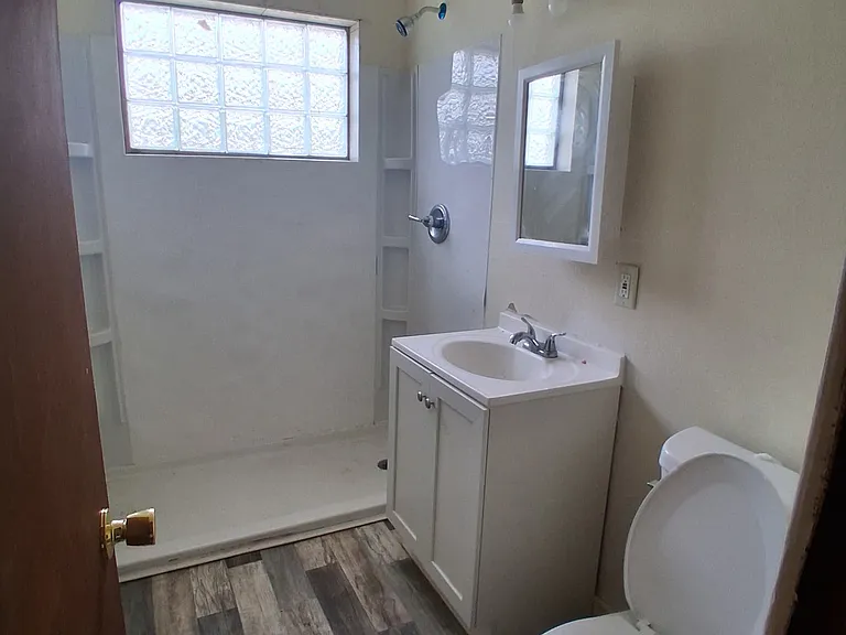 3042 N Palmer St #9 — Photo 3