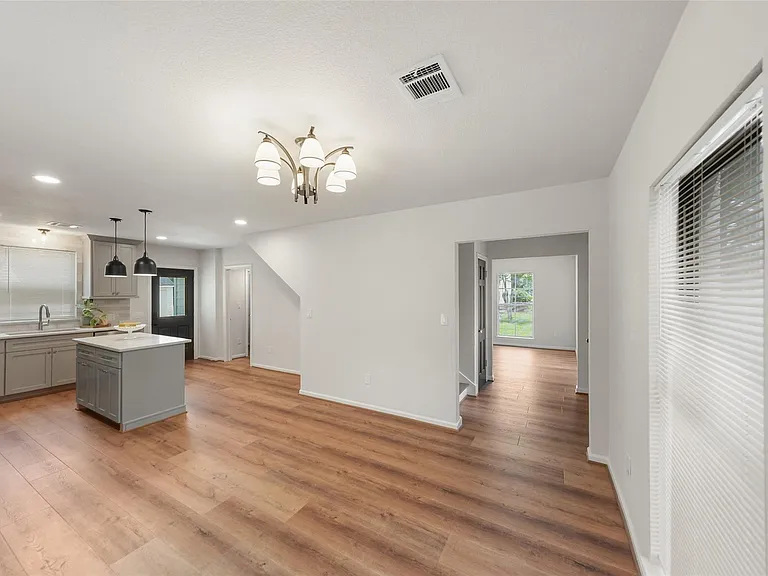 3809 Southmore Blvd — Photo 10
