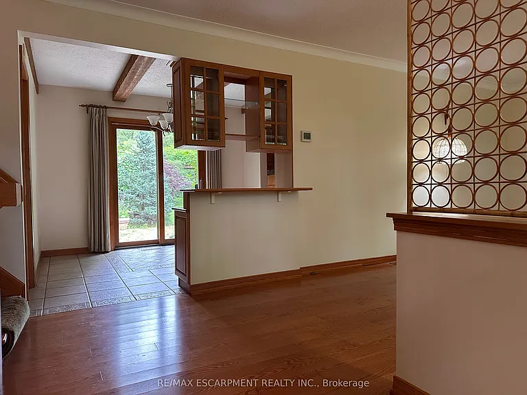 467 Kitty Murray Ln — Photo 4