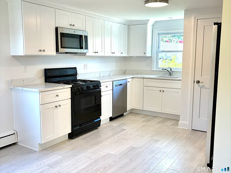 6 Hillside Pl — Photo 9