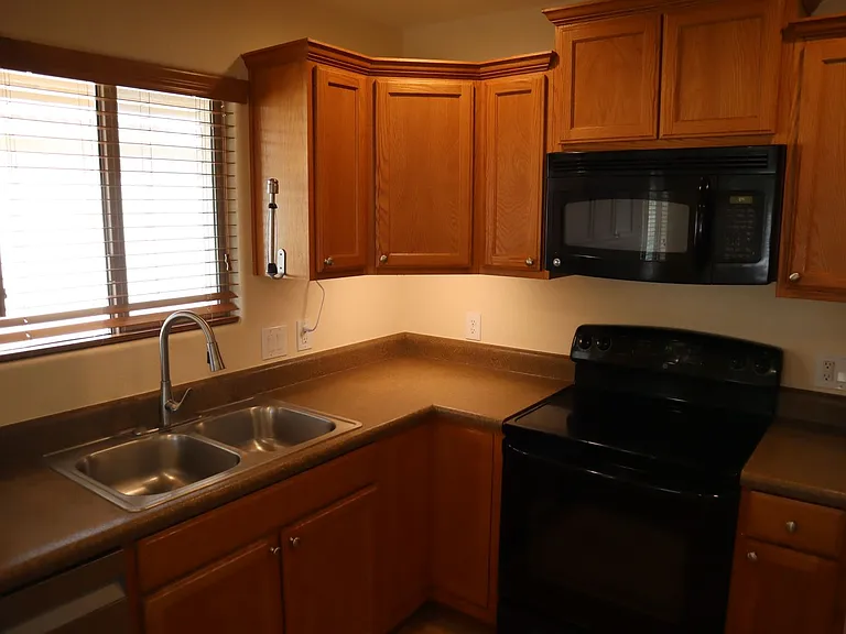4529 Big Bend St — Photo 9