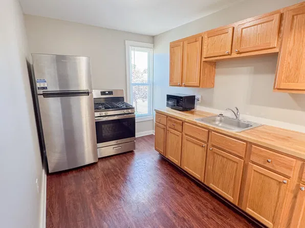 1253 Broadway Ave NW APT 3, Grand Rapids, MI 49504