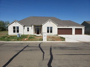 368 Firestone Dr, Meadowlakes, TX 78654
