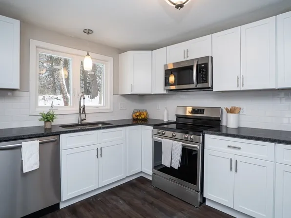 1535 Center St, Ludlow, MA 01056