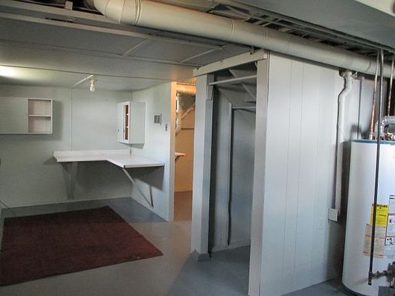 4th image of 845 Avenue B