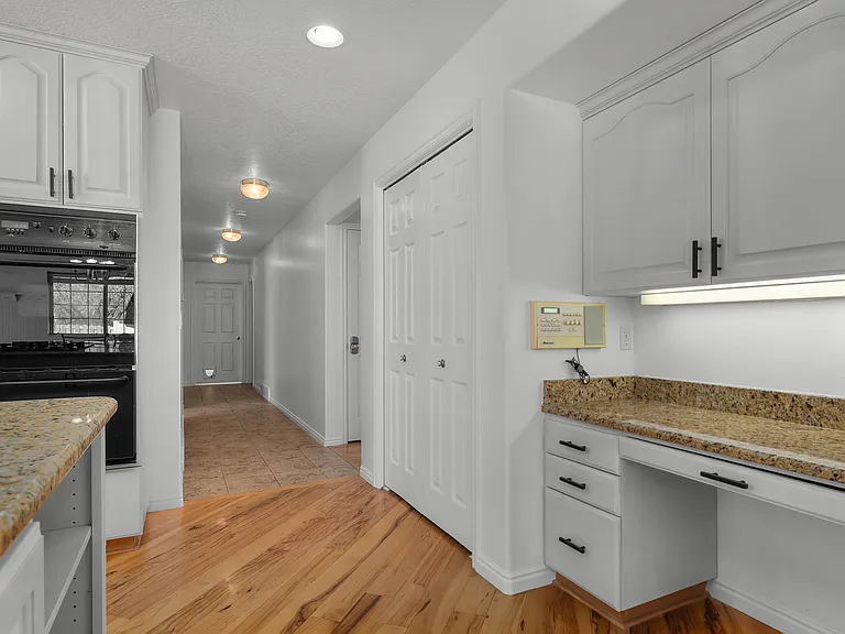 840 S East Mountain Cir — Photo 14