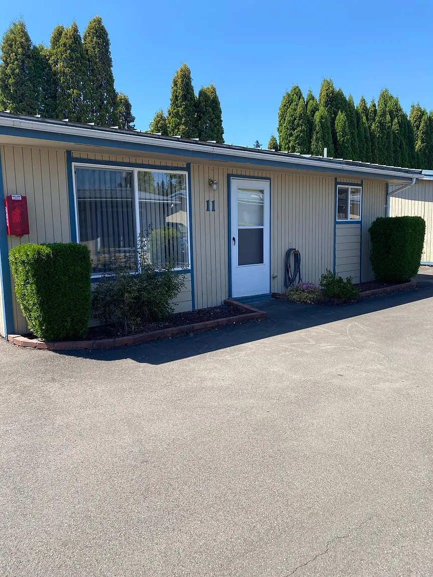 1254 8th St NW APT 11 photo 1