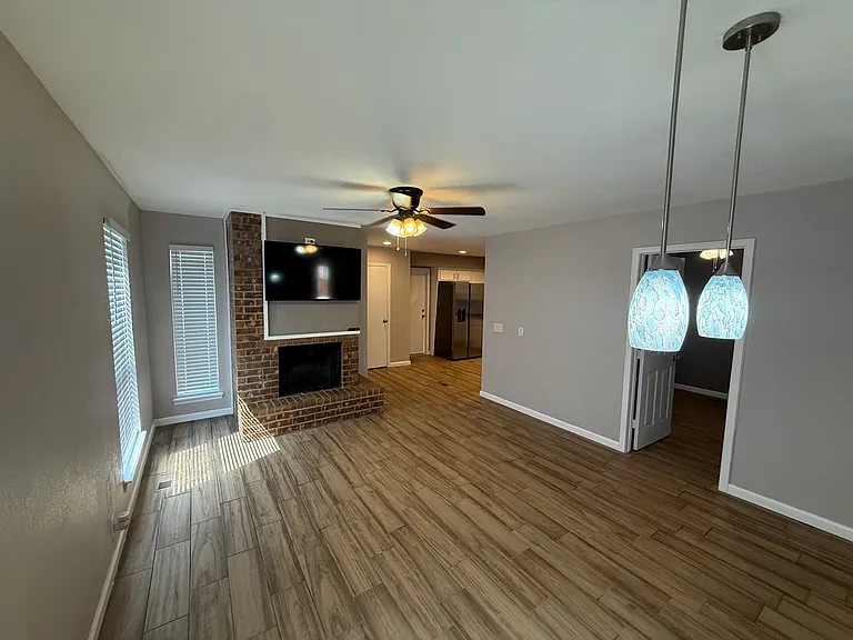 4711 Hemlock Ln — Photo 6