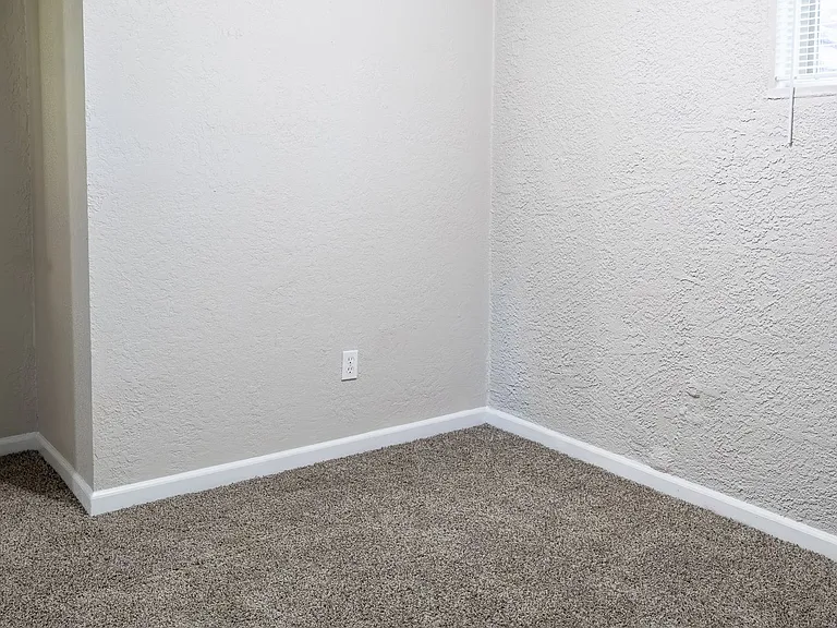 5418 Alta Loma Rd — Photo 36