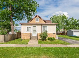 513 Morton Ave, Aurora, IL 60506