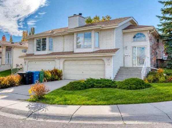 43 E Millbank Hl SW, Calgary, AB T2Y 2Z1