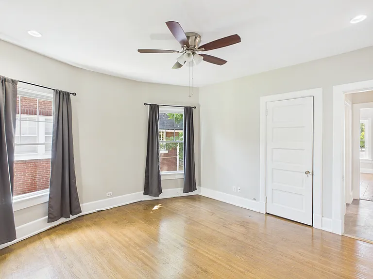 2044 Douglass Blvd #2 — Photo 29