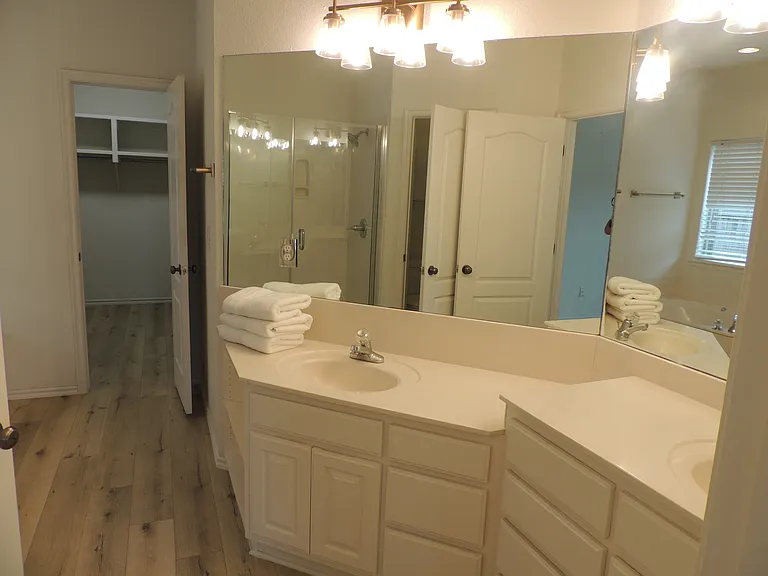 4416 W Indianola St — Photo 25