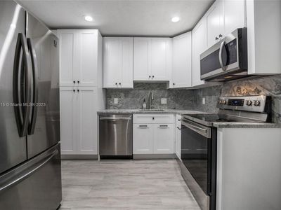 15391 S Dixie Hwy APT 61, Palmetto Bay, FL, 33157