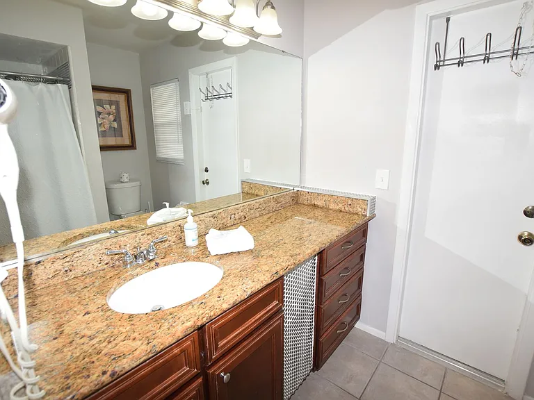 7706 Indian Ridge Trl S — Photo 24