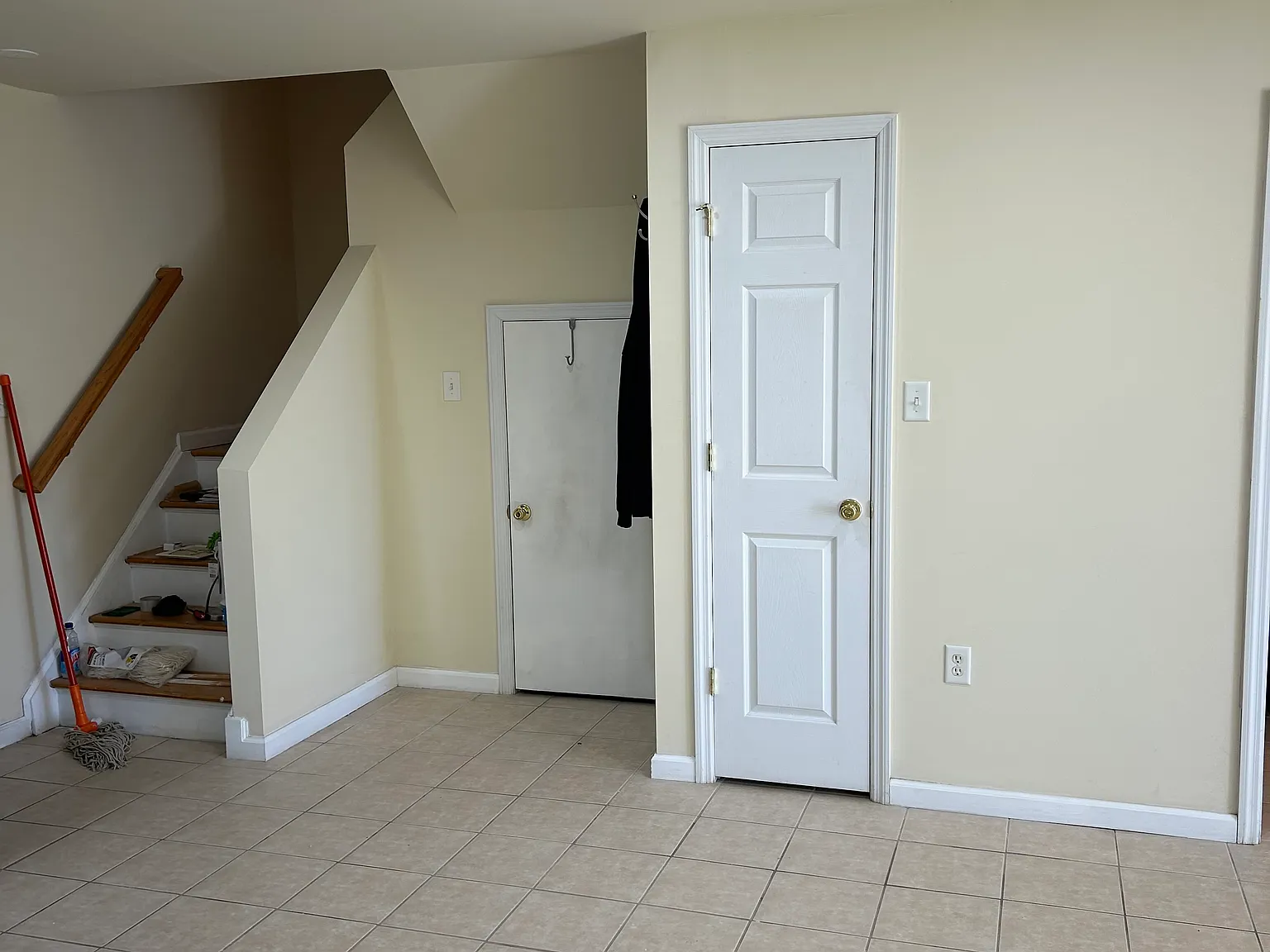 Studio, $1,800 — Photo 3