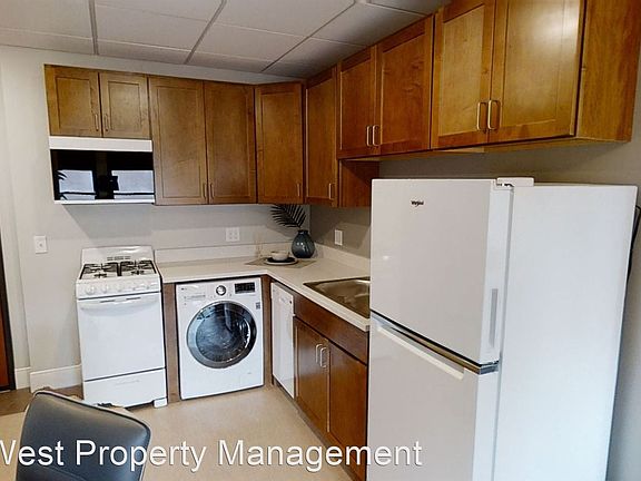 4th image of 301 W 1st St #718