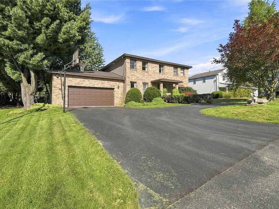 1st image of 103 Eastview Dr