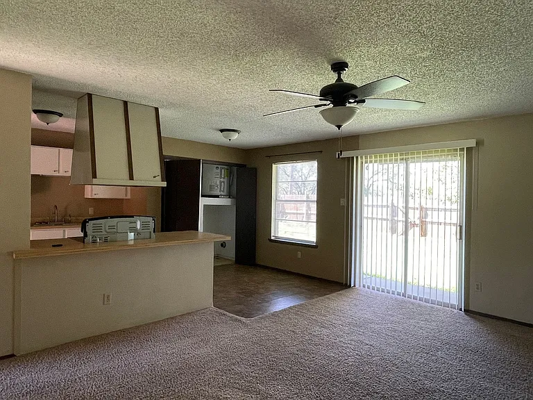4009 Eastridge Dr — Photo 4