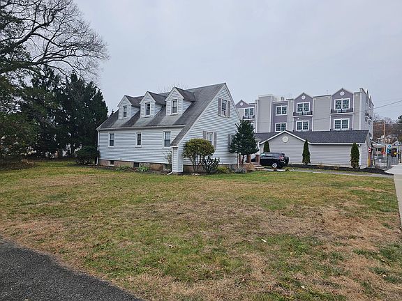 4th image of 109 Linwood Ave