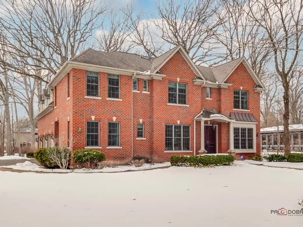 40 Cedar Ln, Lincolnshire, IL 60069