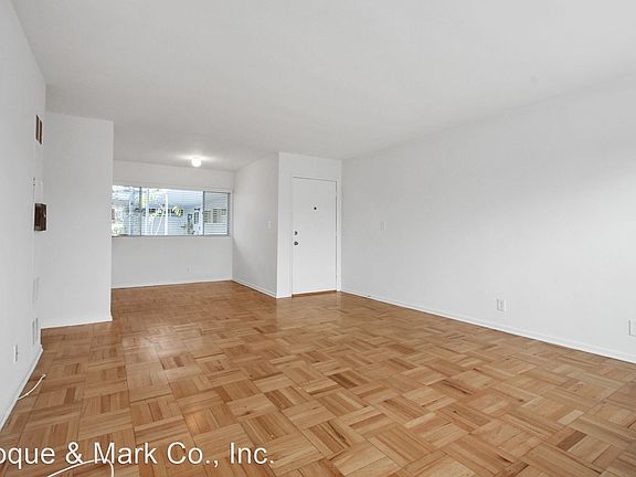 4th image of 303 California Ave #3