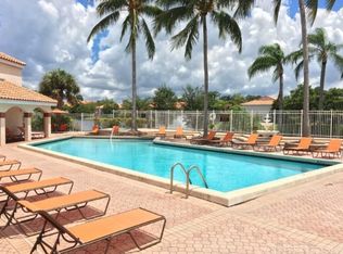 5680 NW 74th Pl APT 203, Coconut Creek, FL 33073